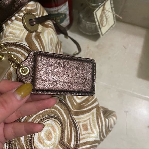 COACH - Audrey op art swirl in cream and brown cloth tote- 17044- EUC - Picture 9 of 10